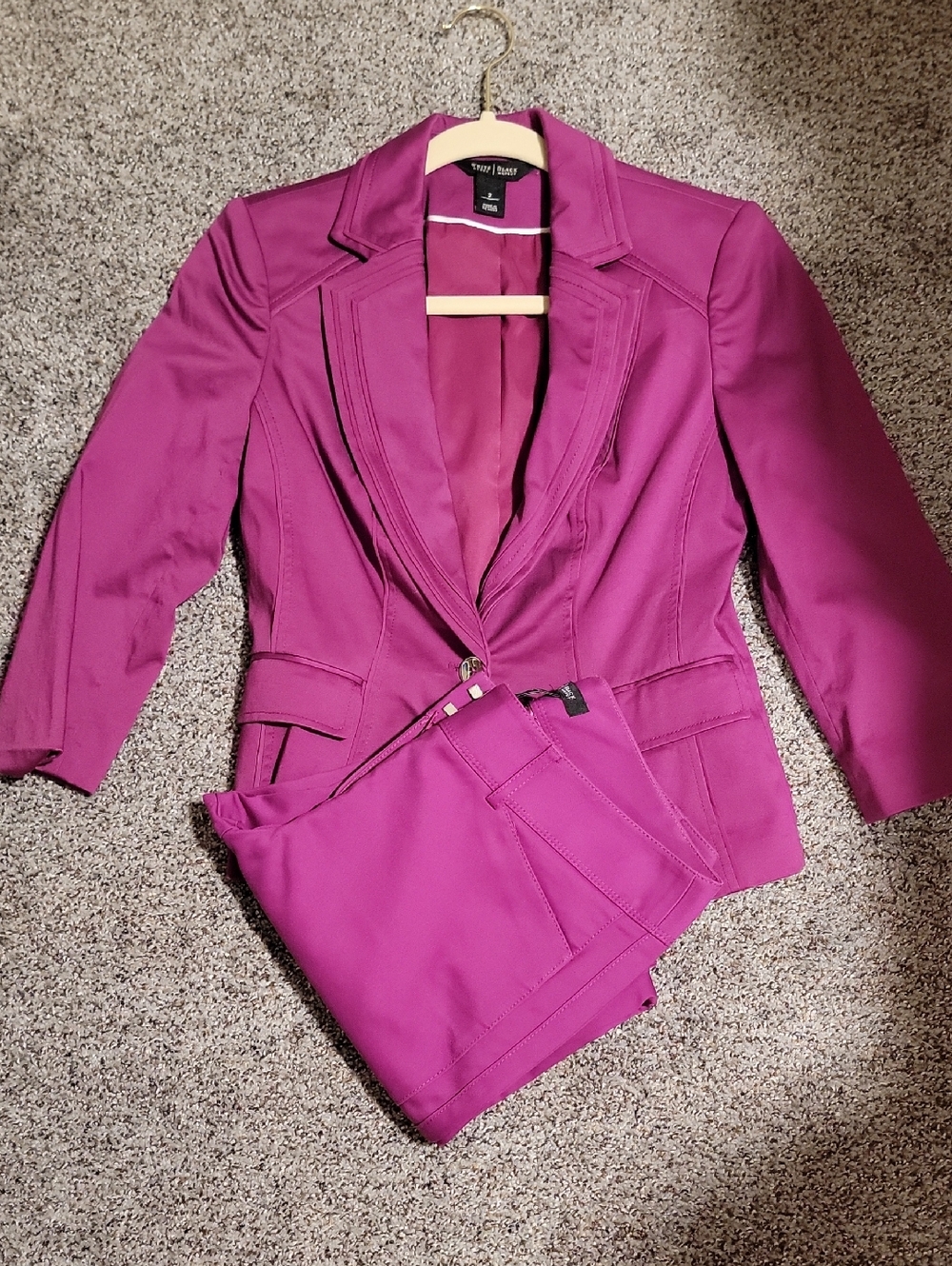 White House Black Market Fuchsia Blazer - Picture 8 of 8